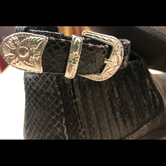 Zara Trafaluc Shoes - Picture 3 of 7